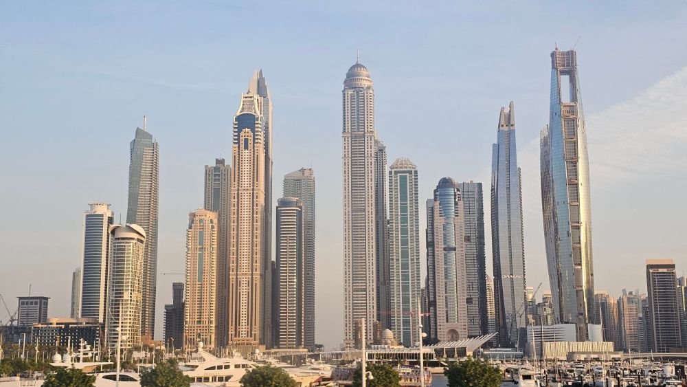Modern office building near Sheikh Mohammed bin Rashid Boulevard representing Downtown Dubai businesses
