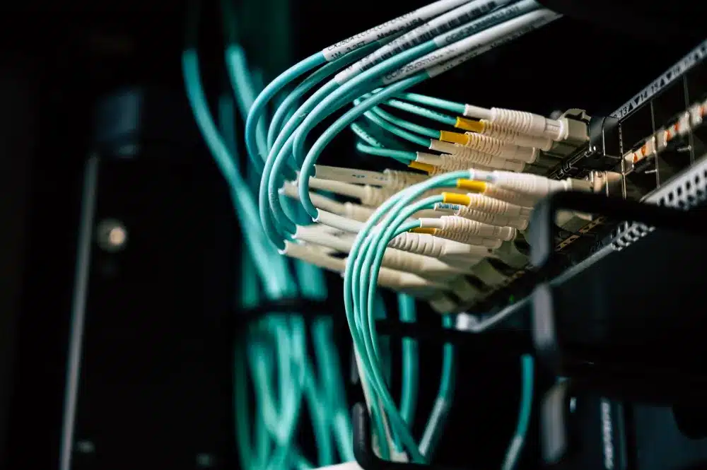Structured network cabling and managed switch connected to a Windows Server setup
