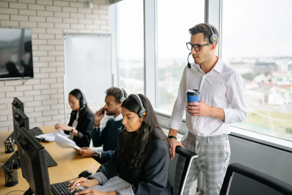 IT engineer providing managed IT services to a Dubai Marina office team